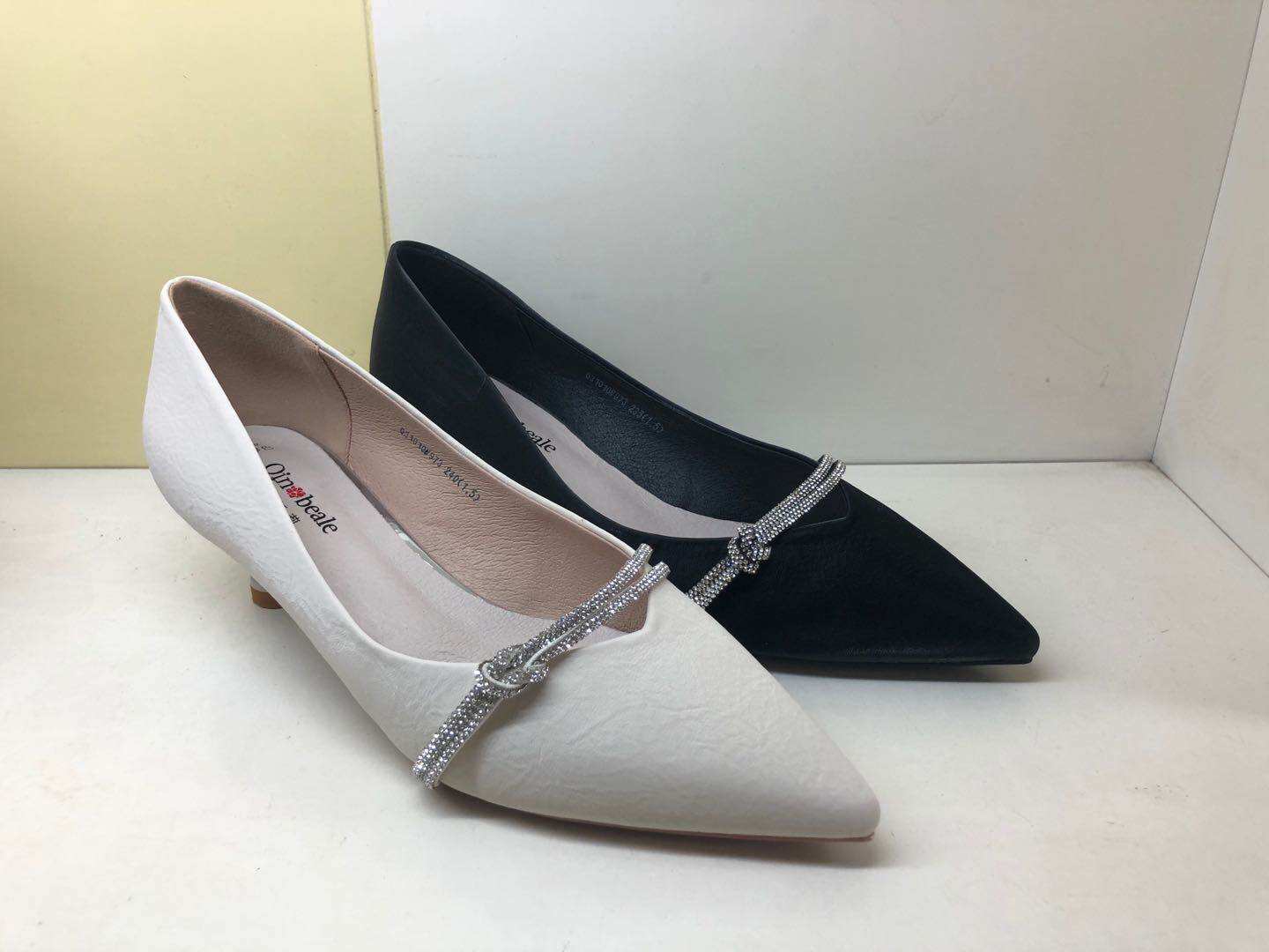 千佰莉新款专柜正品低跟尖头浅口亮钻套脚牛皮女单鞋0310107973