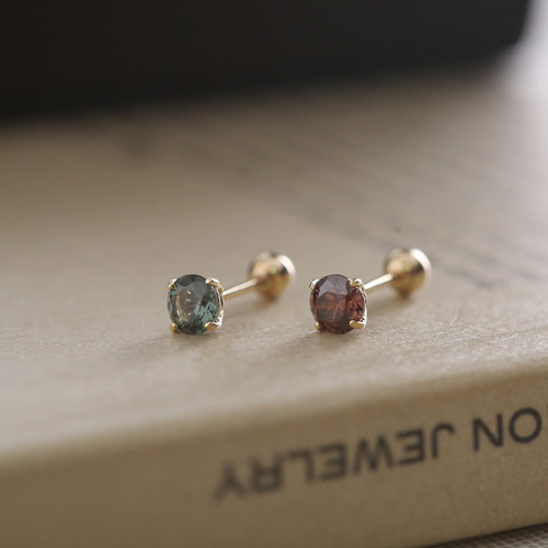 jin14k闪亮复古墨绿色四爪耳骨钉