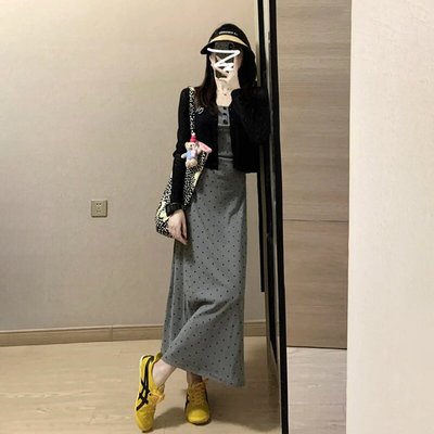 波点吊带连衣裙子女秋季2025新款韩系穿搭法式气质高级感长裙套装