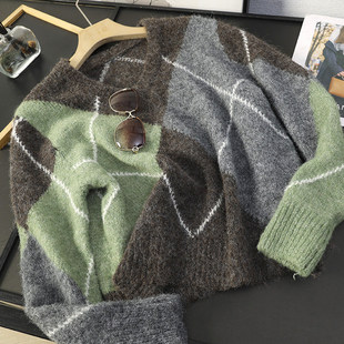 2025 秋冬季新品女装慵懒风长袖V领菱形纹针织衫毛衣 5755152 054