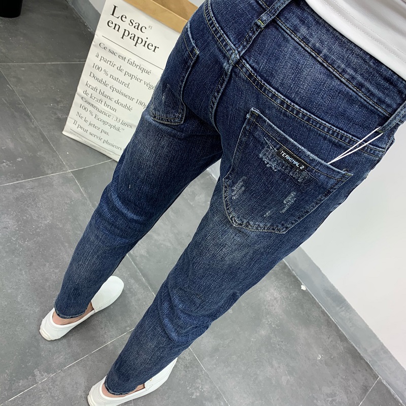 九分潮牌秋冬新款刺绣蓝色牛仔裤