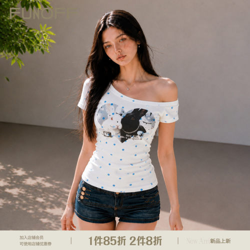 复古白色波点兔子印花斜肩短袖
