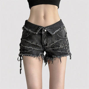 FUNOFF 美式复古黑色翻腰头铆钉毛边低腰牛仔短裤绑带修身热裤夏