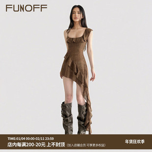 FUNOFF街头复古棕色荷叶边不对称吊带连衣裙废土风叠穿露锁骨短裙
