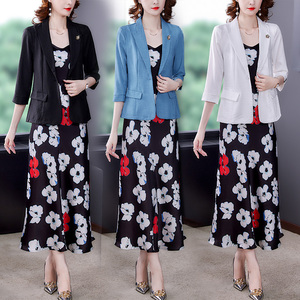 RM19139#新款时尚气质修身显瘦妈妈装西装两件套高贵套装