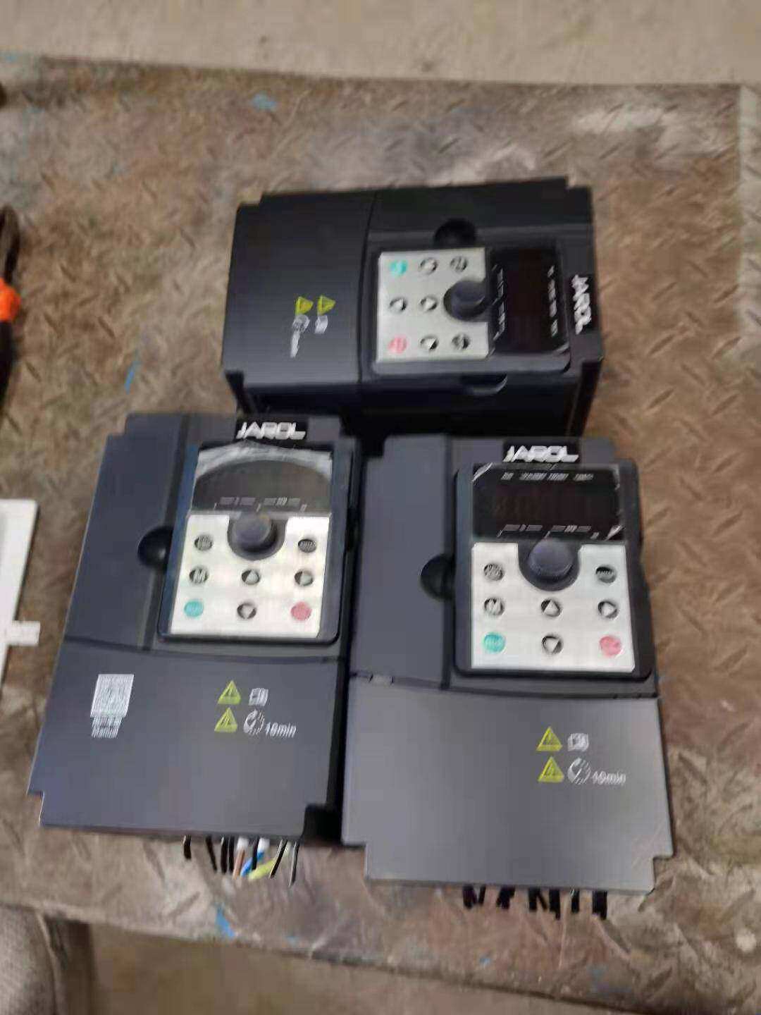 佳乐变频器jac300-1r5gb-s2-5013 1.5kw单相实物图现货包好现货