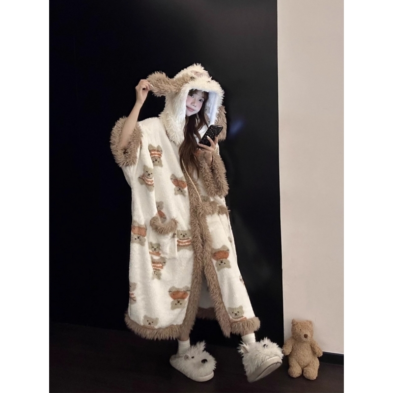 卡通可爱小熊珊瑚绒睡袍女款冬季