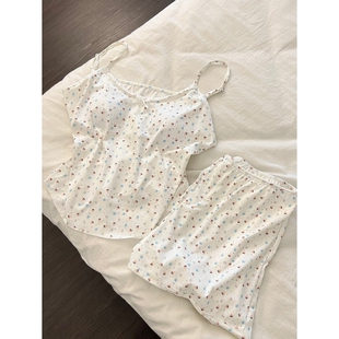 ins风甜美碎花拼接蕾丝吊带背心睡衣女2026新款大码舒适居家套装