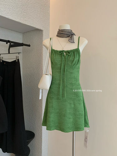 【Y.JIA 伊嘉】度假风抽绳系带方领提花吊带连衣裙  Y26-7802