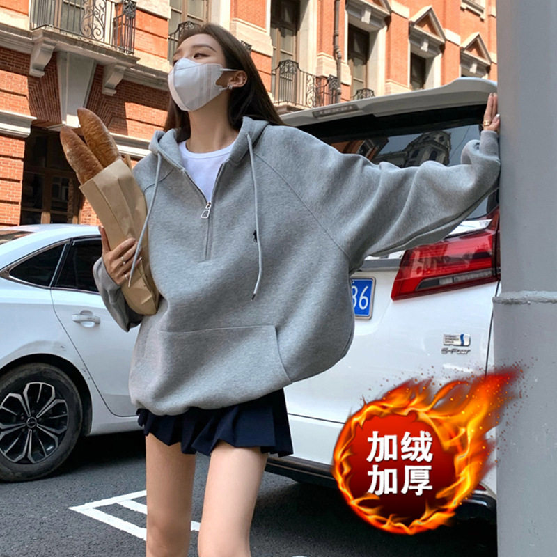 灰色拉链时尚休闲百搭连