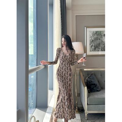 YOUKEFEIER 原创高定波西米亚连衣裙春夏氛围感开叉气质连衣裙