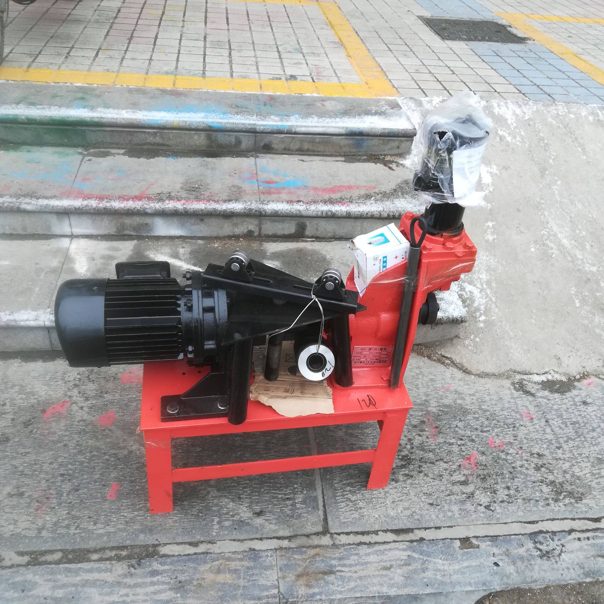 消防管道压槽机 镀锌钢管切管沟槽开孔器 电动液压钢管开槽机
