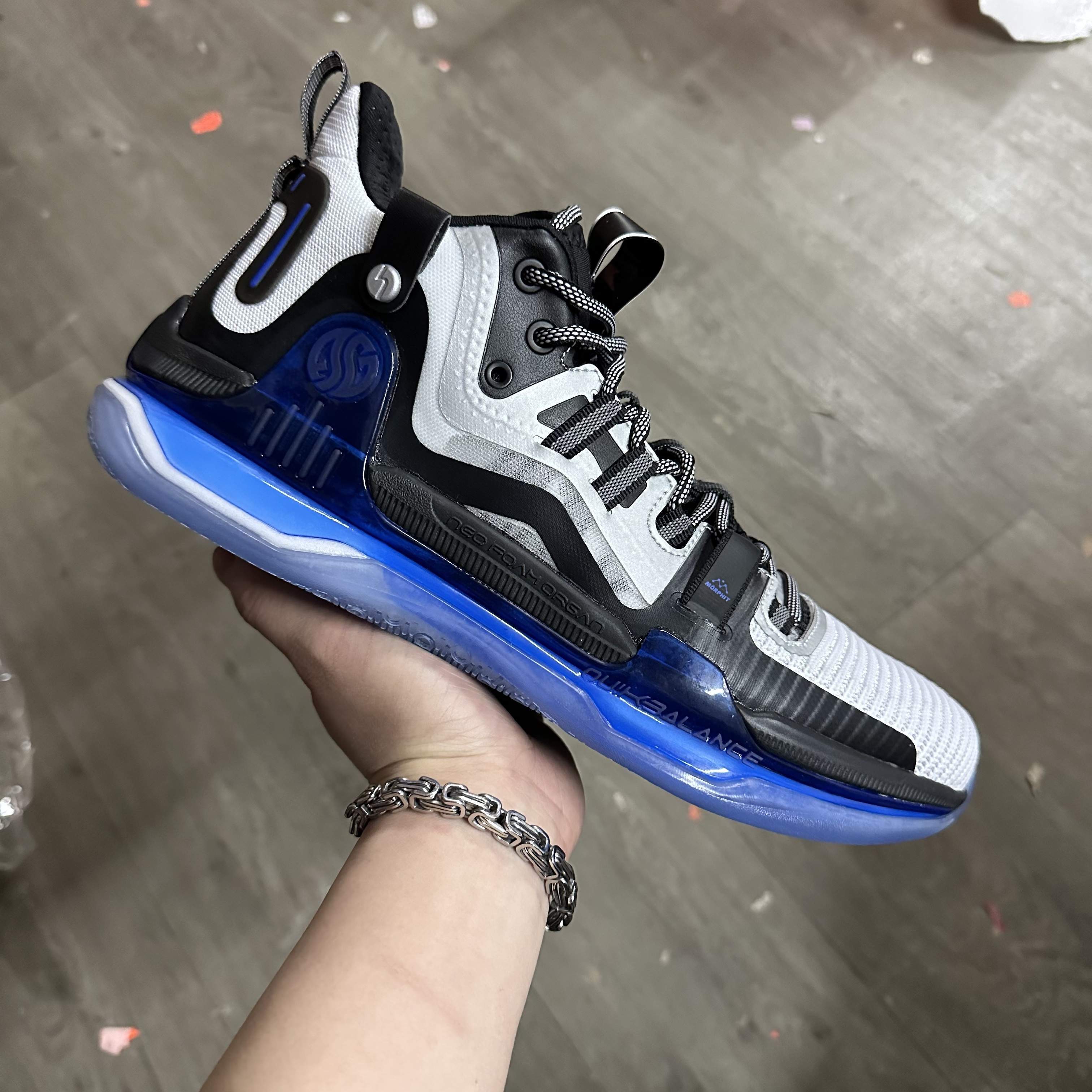 男子篮球鞋扣篮大赛Q弹科技实战耐磨篮球鞋