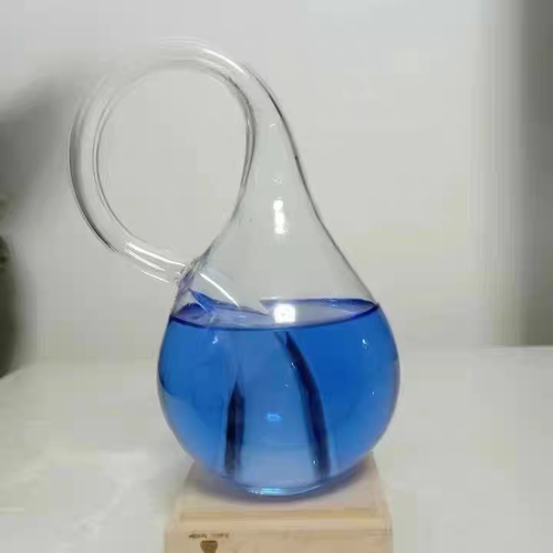 玻璃克莱因瓶四维空间瓶装不满水