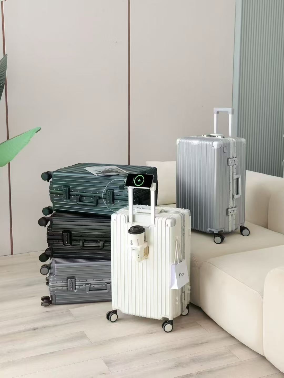 高效银座铝框2025新款拉杆箱旅行箱