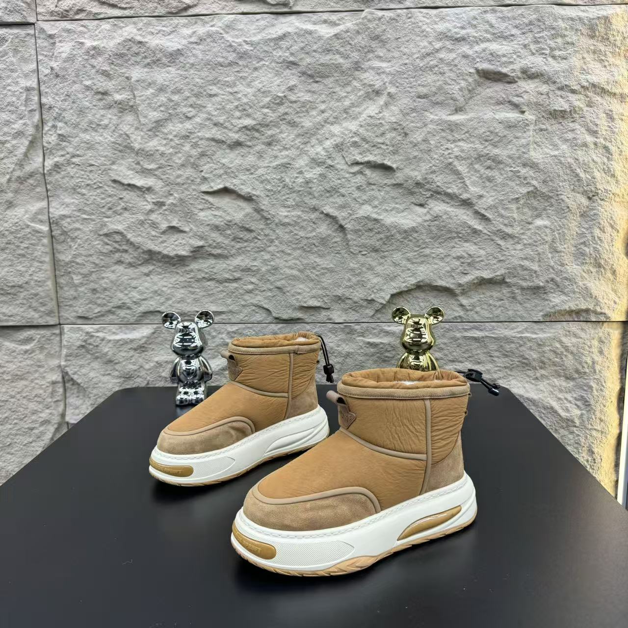 雪地靴男鞋加绒保暖纯色高帮棉鞋