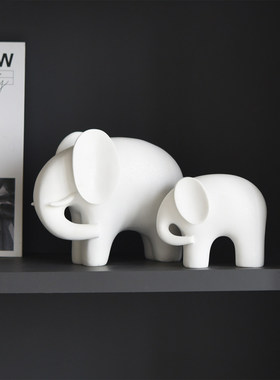 北欧现代意式极简轻奢样板间书房酒柜风水大象装饰品家居创意摆件