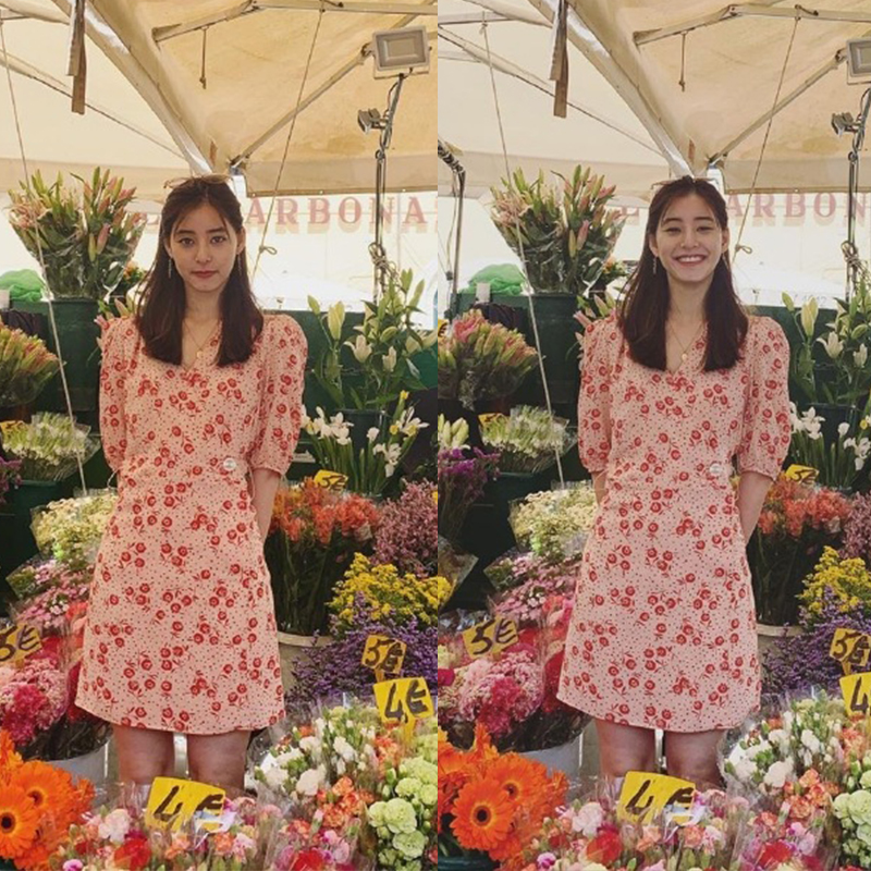 新木优子同款法式V领复古雪纺碎花连衣裙女修身收腰春装2025新款