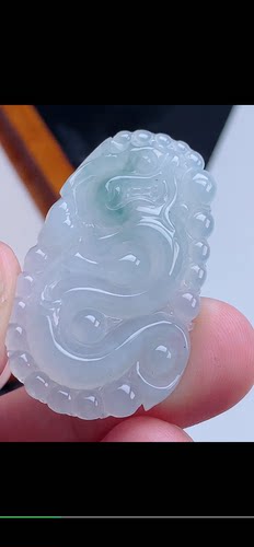 40.5-25.3-5.9mm,水润   飘花龙珠吊坠，天然翡翠A货aaa685 十二