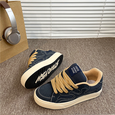 深蓝色港风情侣鞋子男2026春季新款厚底百搭女ins潮运动休闲板鞋