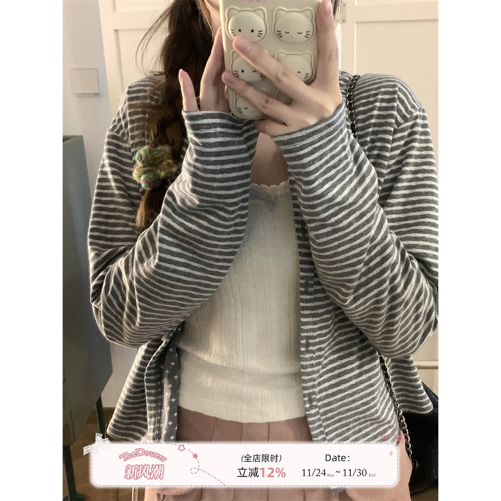 条纹波点双层特殊针织圆领开衫