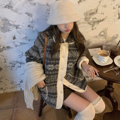 TheDouerr 乖乖领费尔岛深灰羊羔毛夹棉外套冬长袖