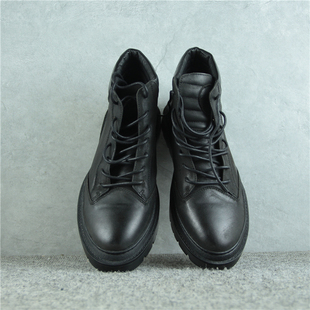 捡漏41男士头层牛皮休闲马丁靴做工瑕疵底大小不一猪皮里板鞋春秋