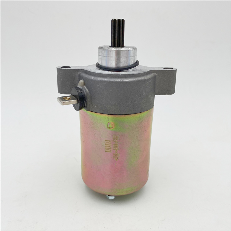 110铃木启动马达配件碳刷马达