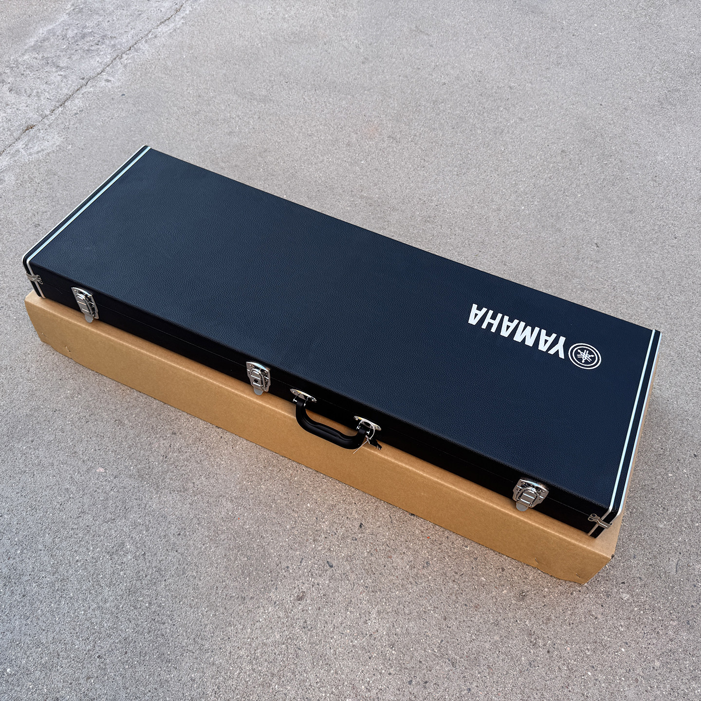 工厂直销 YAMAHA雅马哈 PAC系列电吉他专用琴盒 高档内嵌式琴箱