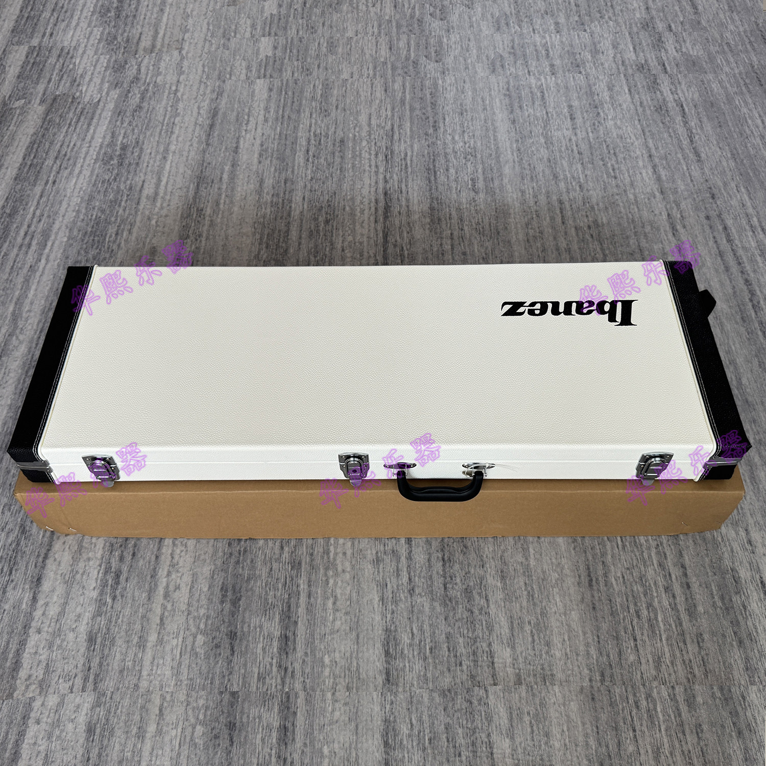 Ibanez依班娜电吉他ST型通用琴盒 高雅白色琴箱 高档带锁吉他盒