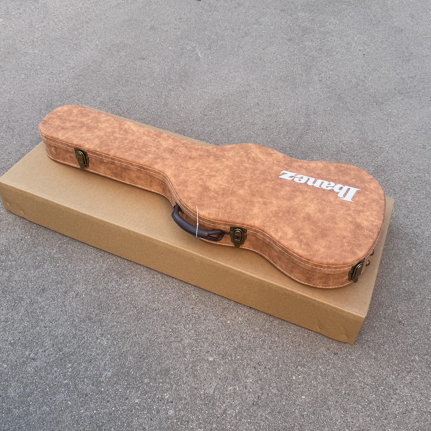 Ibanez依班娜GRG/GRX/AZ通用琴盒 高档反牛皮琴箱 ST型带锁吉他盒