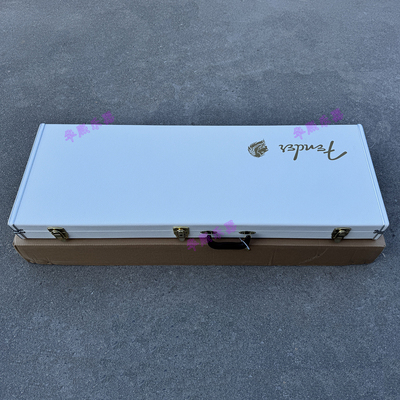 美标Fender美芬芬达ST/TELE电吉他通用琴盒 高雅白色琴箱金色配件