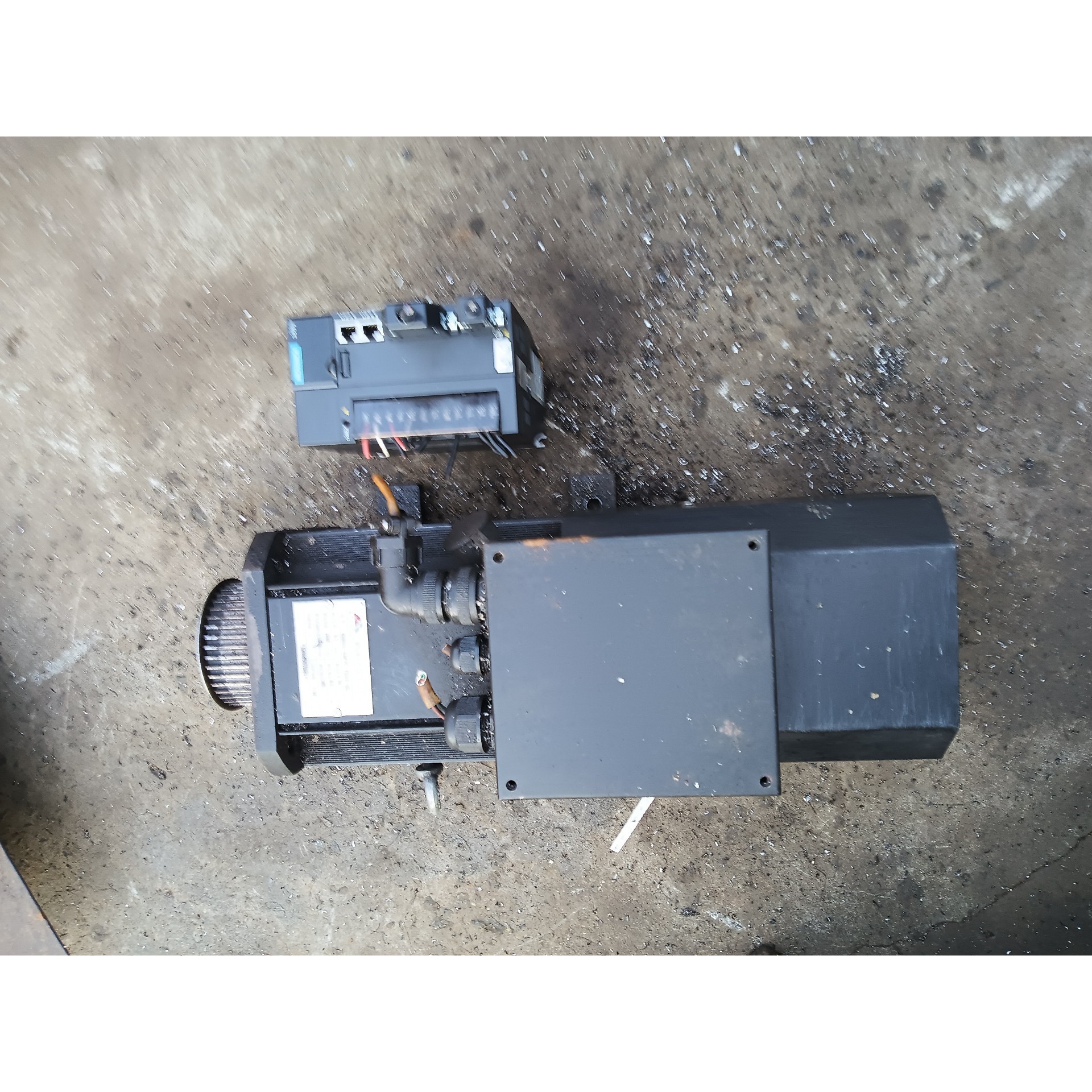 蒙德主轴电机，电机型号SMS15-43p7c-FEB2-HL议价产品