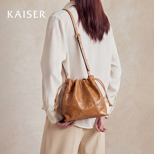KAISER凯撒头层牛皮抽绳水桶包