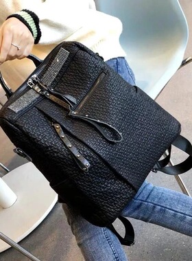 新款2026时尚高级感烫钻真皮双肩包女包多功能软皮水钻背包旅行包