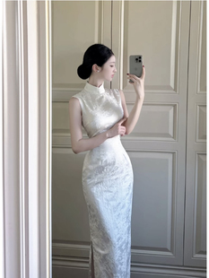 芷汀「踏雪」白色真丝提花长款无袖改良旗袍修身气质连衣裙夏季女