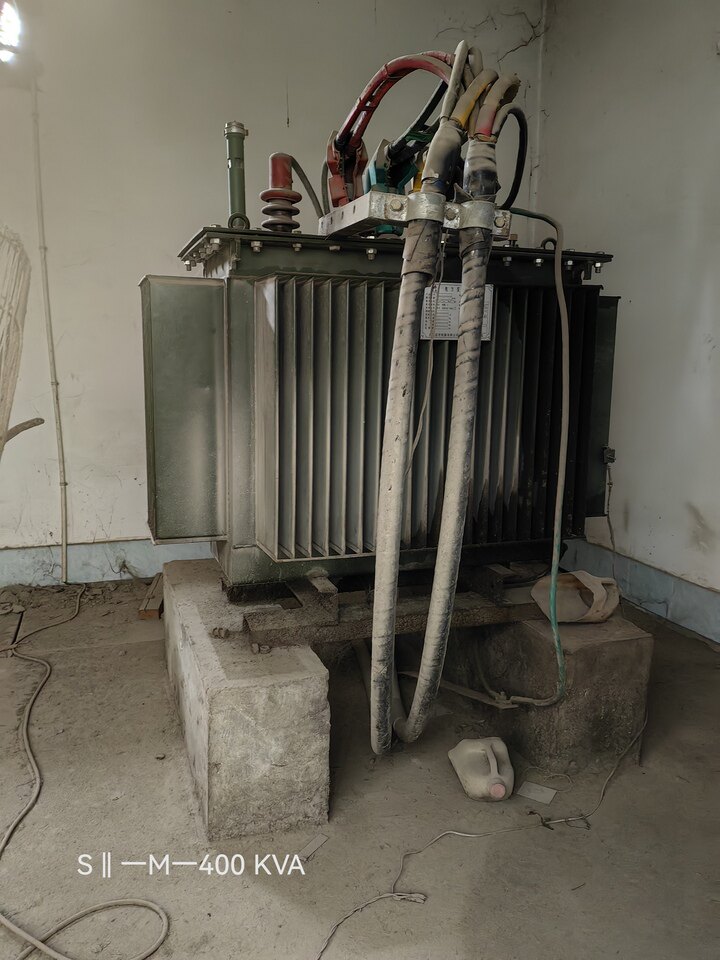 4月7日钦州市土地使用权及六处地上建筑物和厂区内的部分机器设备网络拍卖公告