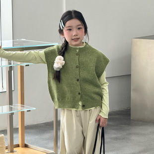 女童针织马甲开衫外穿洋气韩版秋2026新款儿童女款坎肩叠穿打底衫