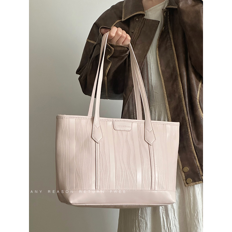 单肩手提时尚百搭通勤休闲托特包