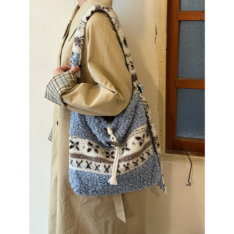 小众民族风羊羔毛托特包女秋冬新款复古大容量毛绒单肩斜挎包,箱包皮具/热销女包/男包,通用款女包,淘宝优惠券,粉丝福利购,淘宝优惠卷