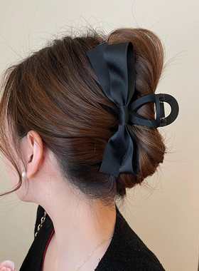 赫本风黑色蝴蝶结发夹后脑勺气质抓夹女大号顶夹高级感鲨鱼夹头饰