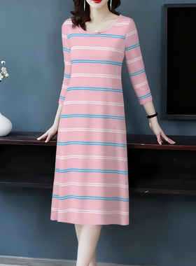 秋冬时尚新品条纹长袖圆领连衣裙女中长款修身显瘦减龄遮肚温柔裙