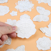 白色蝴蝶花朵布贴自粘免缝羽绒服衣服修补破洞补丁贴时尚 图案贴布