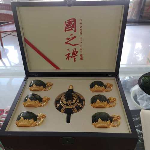 甘肃酒泉夜光杯武山鸳鸯玉金镶玉贵妃壶茶具七件套蛇纹玉厂家直销