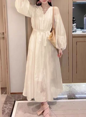 昙花再现 气质绣花连衣裙6898RT 送腰带