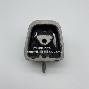 M166 A210发动机支架 A140 A170 机脚胶胶垫 A160 适用奔驰W168