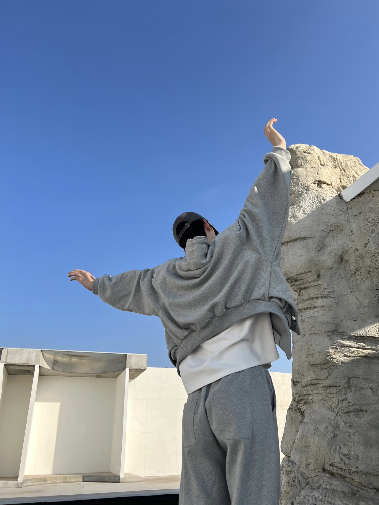 TREYYHD｜灰色假两件短款连帽外套