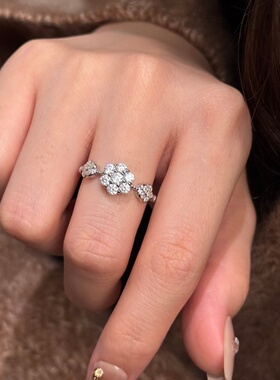 爆闪雪花锆石五花戒指女轻奢