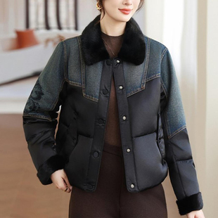 妈妈牛仔拼皮草外套中老年女冬季2025新款短款气质水貂毛羽绒棉服