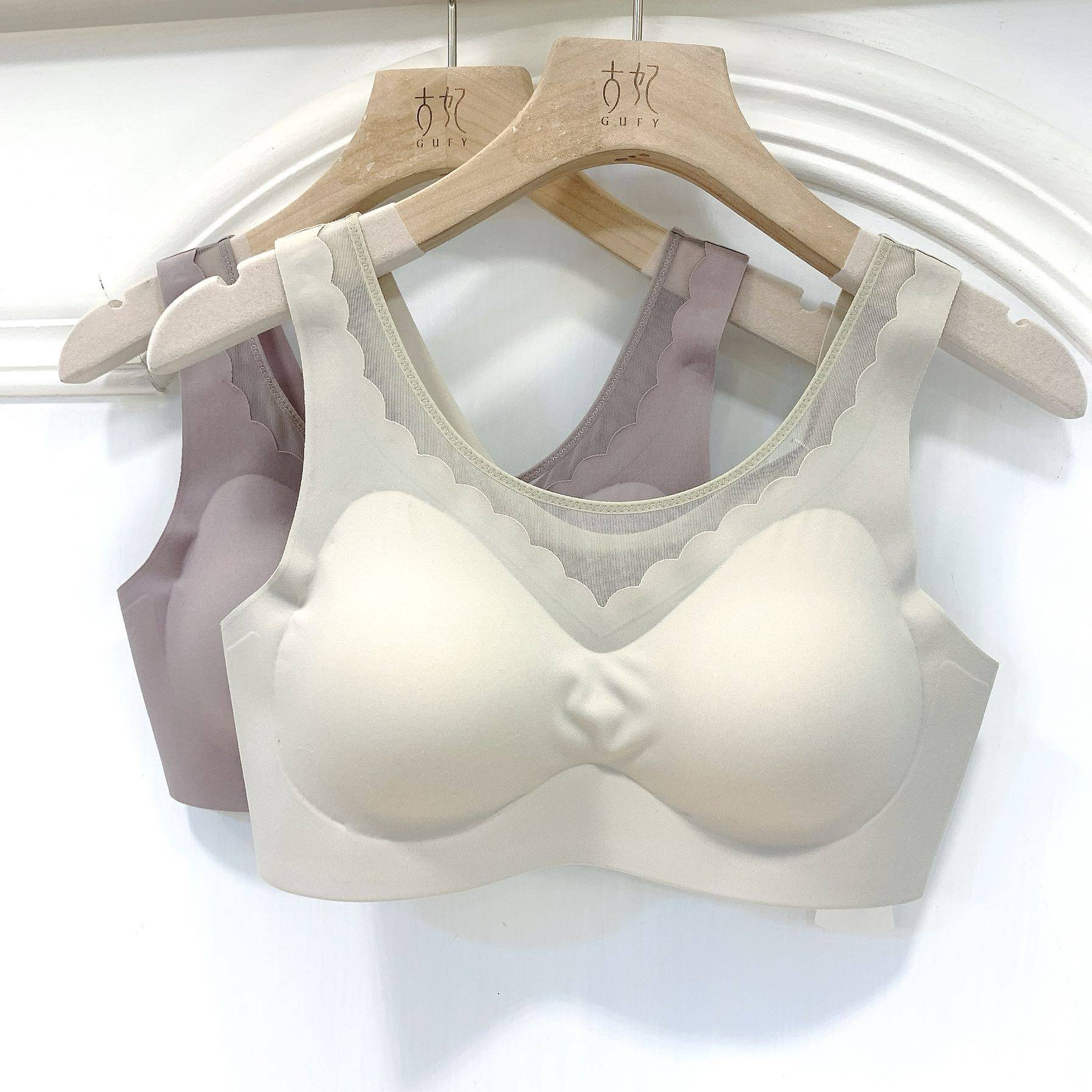 古妃001泰国天然乳胶健康舒适无钢圈内衣无痕透气背心式睡眠文胸